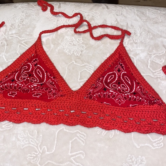 Red Bandana crochet top - Picture 3 of 3